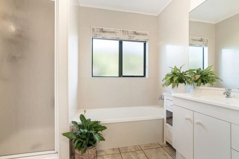 Photo of property in 124a Avalon Place, Whangamata, 3620