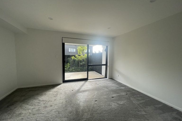 Photo of property in 5/30b Westgate Drive, Massey, Auckland, 0614