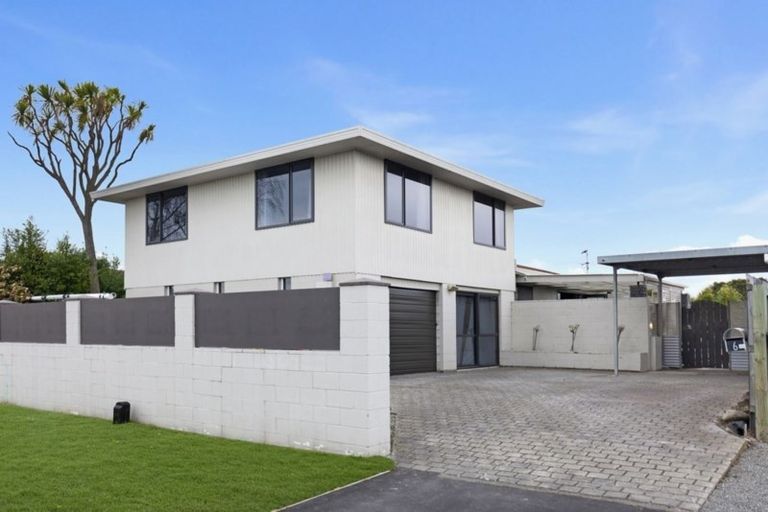 Photo of property in 6 Castile Place, Belfast, Christchurch, 8051