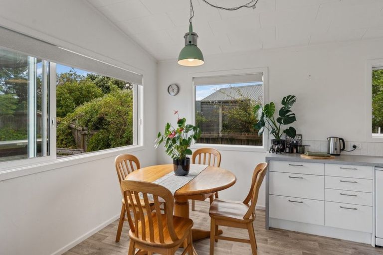 Photo of property in 16 Karaka Street, Otaki Beach, Otaki, 5512