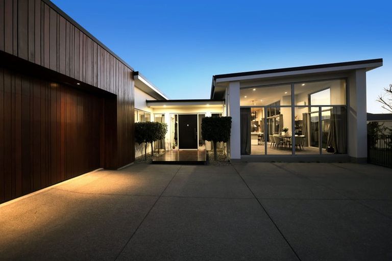 Photo of property in 12 Kelburn Place, Tinwald, Ashburton, 7700