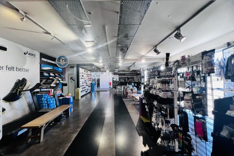 Photo of property in 24-25/66 Mount Eden Road, Mount Eden, Auckland, 1024
