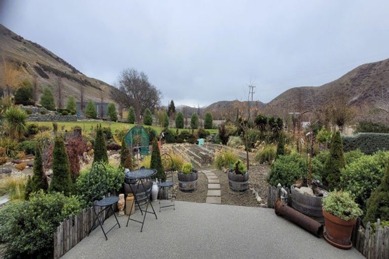 Photo of property in 115 Lowburn Valley Road, Lowburn, Cromwell, 9384