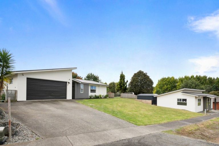 Photo of property in 4 Feltham Street, Hunterville, 4730