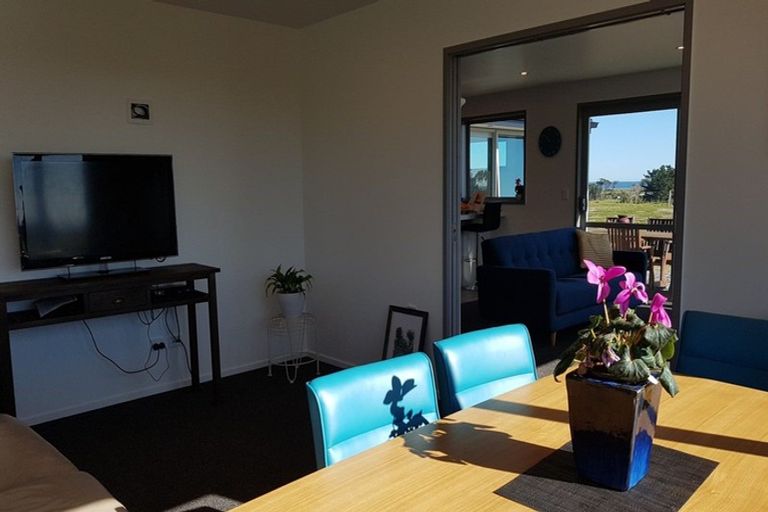 Photo of property in 14 Takutai Terrace, Ruatapu, Hokitika, 7883