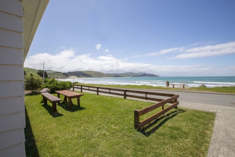 Photo of property in 98 Jetty Road, Castlepoint, Tinui, 5889