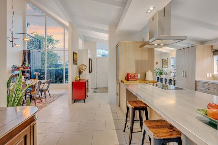 Photo of property in 20a Riverlea Avenue, Pakuranga, Auckland, 2010