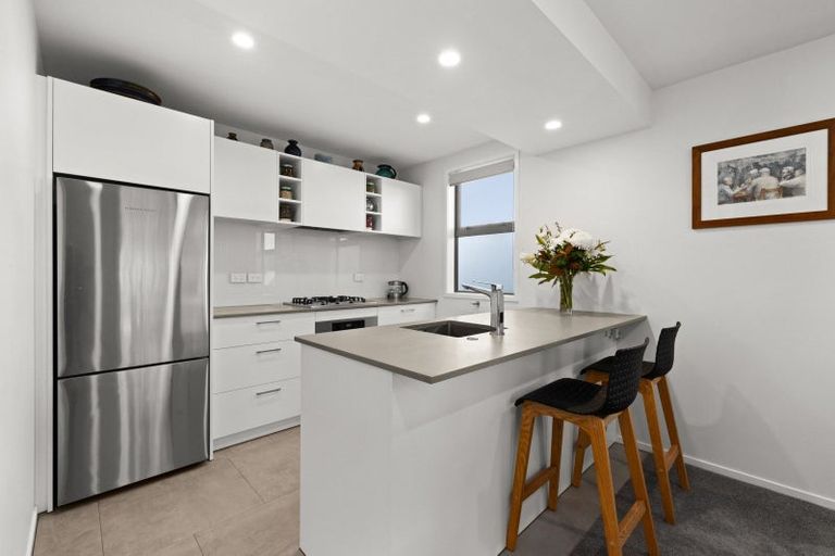 Photo of property in 5 Macaulay Street, Ahuriri, Napier, 4110