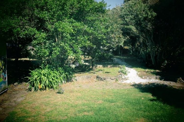 Photo of property in 3 Clarkes Crescent, Paekakariki, 5034