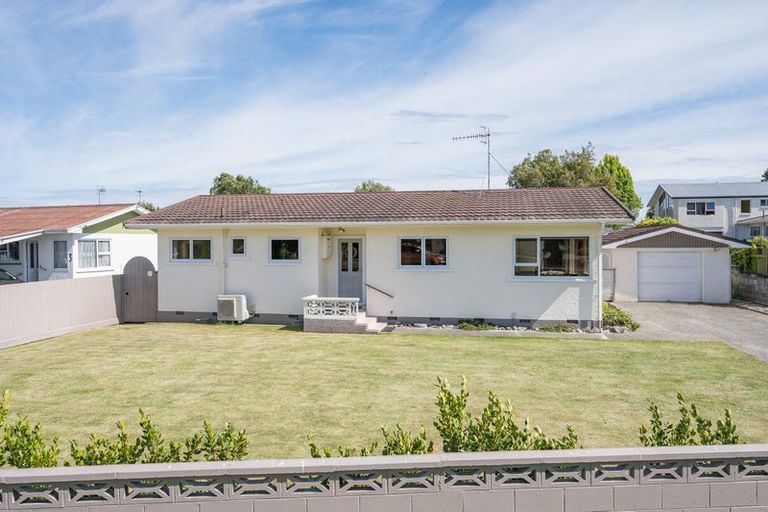 Photo of property in 1 Golf Road, Tahunanui, Nelson, 7011
