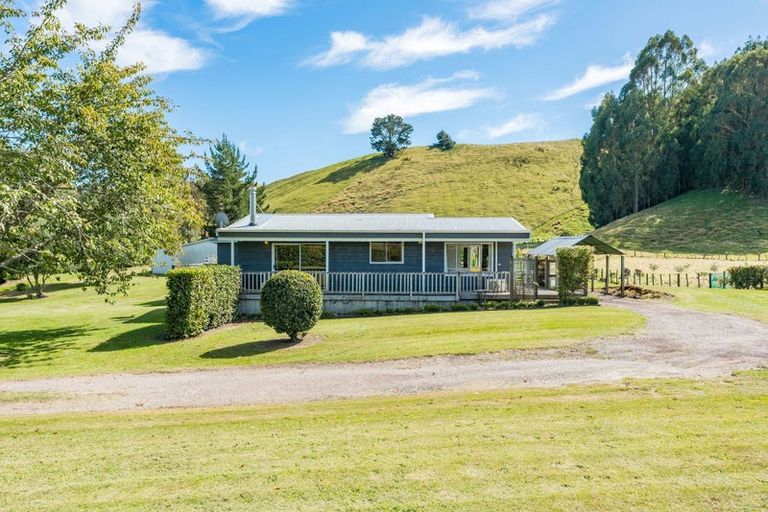 Photo of property in 302 Whangamata Road, Kinloch, Taupo, 3377