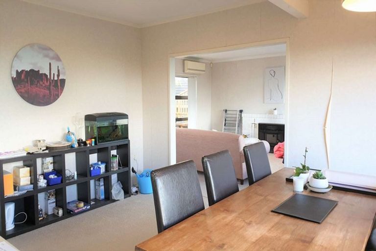 Photo of property in 13 Mcbreen Avenue, Northcote, Auckland, 0627