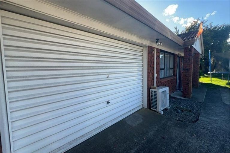 Photo of property in 2/44 Willis Road, Papakura, 2110
