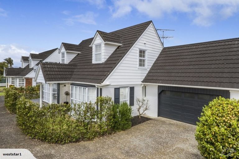 Photo of property in 2/15 Saltburn Road, Milford, Auckland, 0620