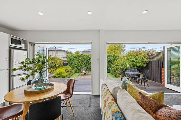 Photo of property in 2/110 Leinster Road, Merivale, Christchurch, 8014