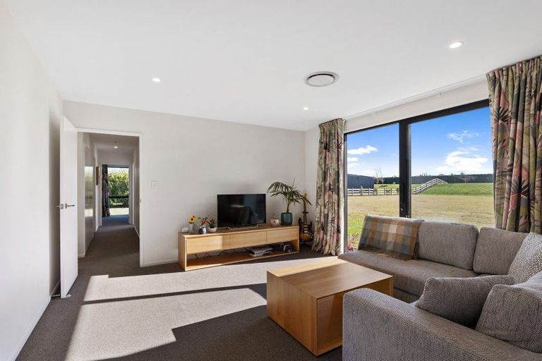 Photo of property in 37 Silver Peaks Drive, West Melton, 7618