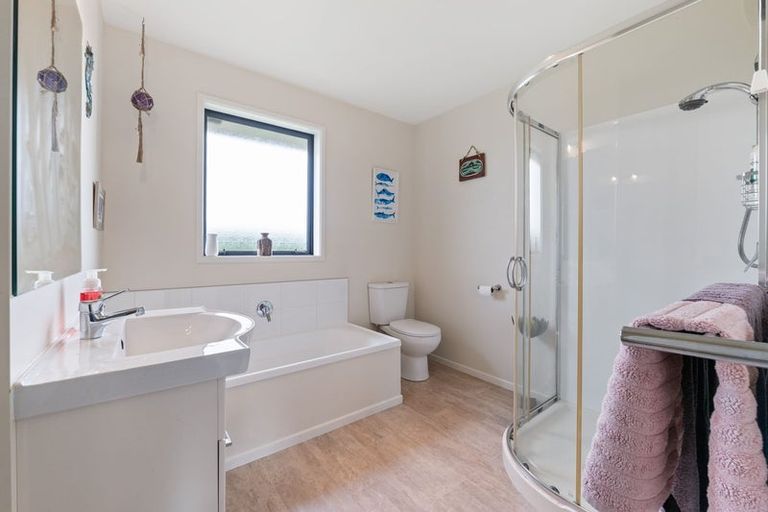 Photo of property in 170 Katene Road, Normanby, Hawera, 4675