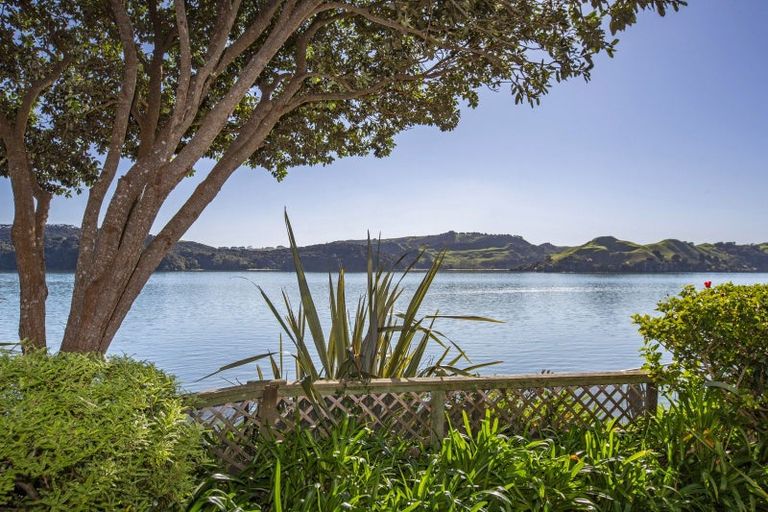 Photo of property in 58a Wallis Street, Raglan, 3225