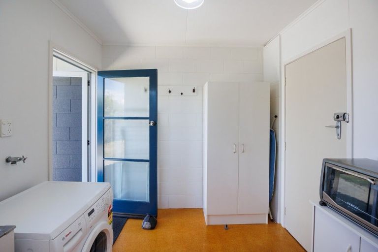 Photo of property in 3 Ruamahanga Crescent, Terrace End, Palmerston North, 4410