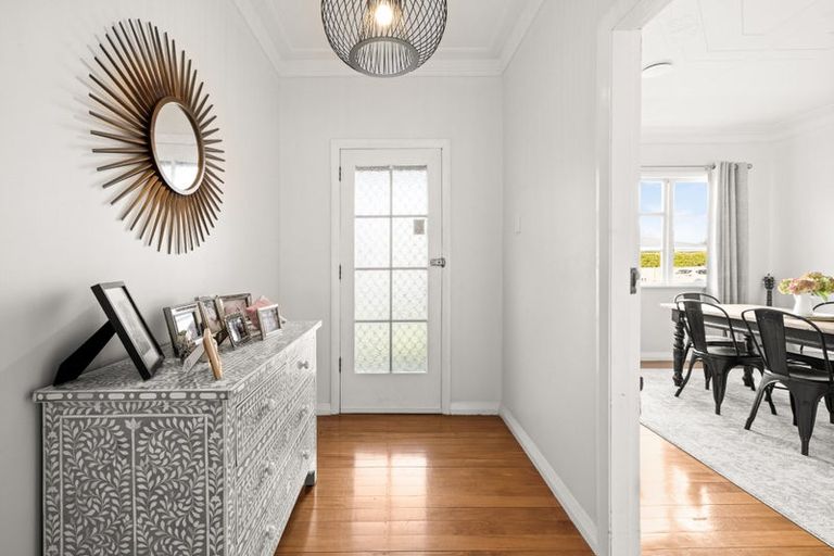 Photo of property in 206 Sylvan Road, Parkvale, Hastings, 4122