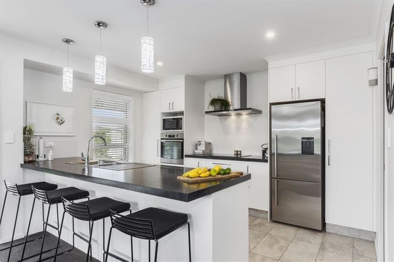 Photo of property in 17 Blanche Road, Papamoa Beach, Papamoa, 3118