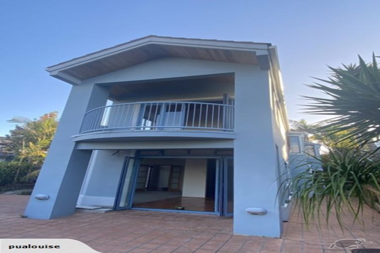 Photo of property in 1/83 East Coast Road, Castor Bay, Auckland, 0620