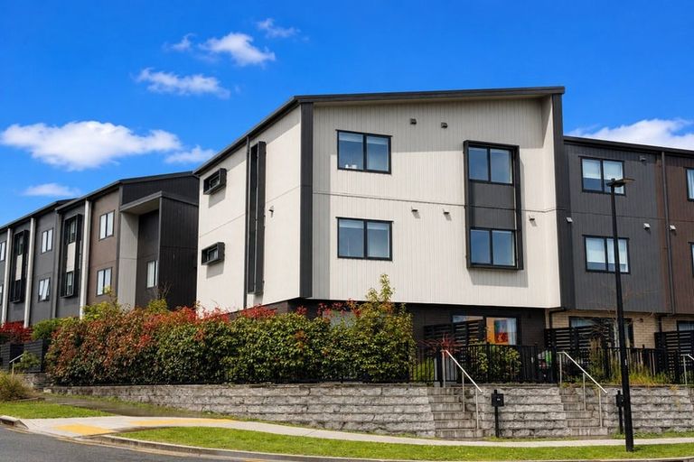 Photo of property in 59 Jabuka Street, Glen Eden, Auckland, 0602