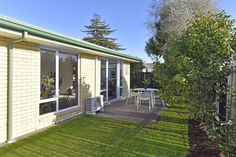Photo of property in 61 Merrin Street, Avonhead, Christchurch, 8042