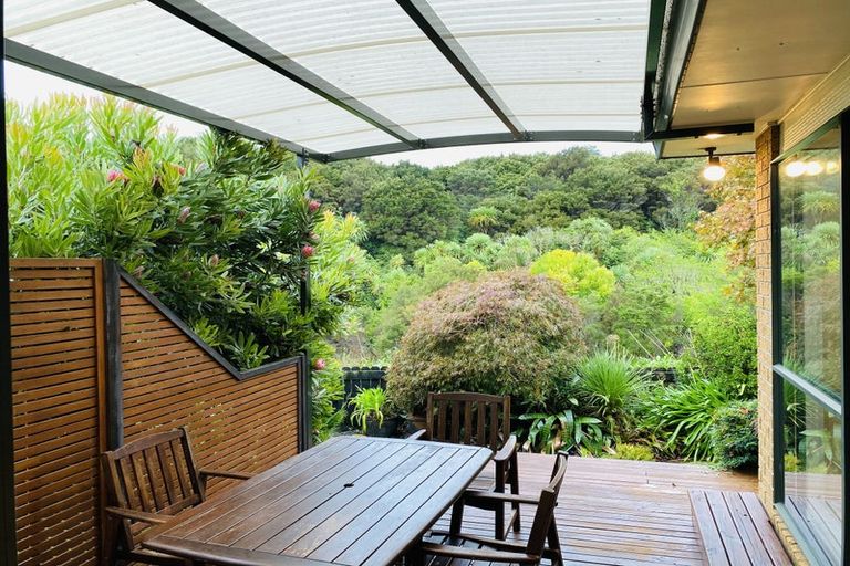 Photo of property in 1/28 Bernie Edwards Place, Botany Downs, Auckland, 2010