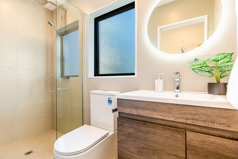 Photo of property in 649b Te Atatu Road, Te Atatu Peninsula, Auckland, 0610