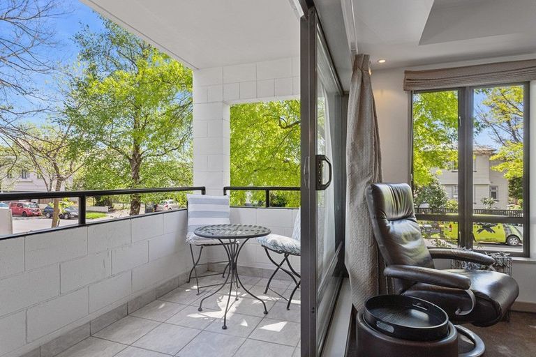 Photo of property in 2/32 Cashel Street, Christchurch Central, Christchurch, 8013