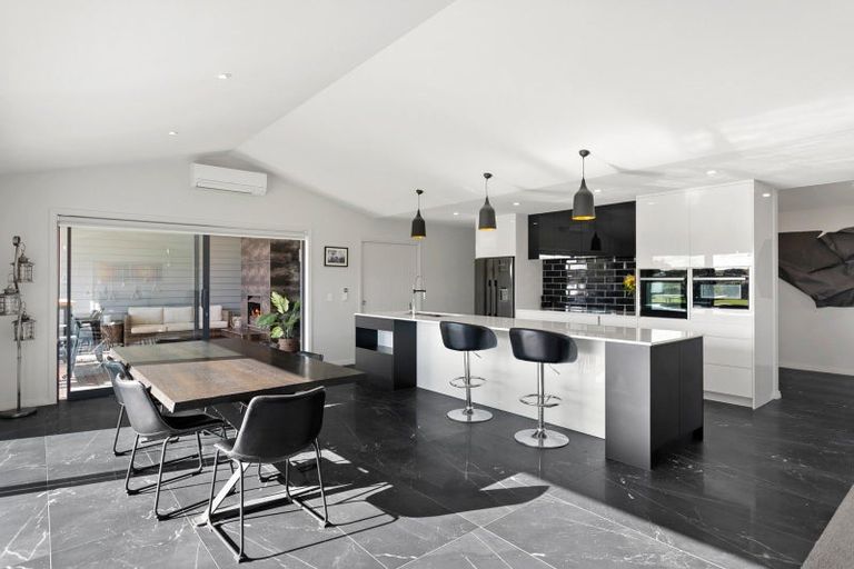 Photo of property in 145 Waitotara Drive, Waipapa, 0230