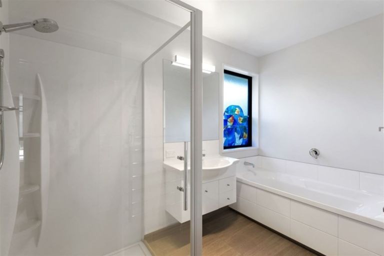 Photo of property in 16 Kilkivan Lane, Broomfield, Christchurch, 8042