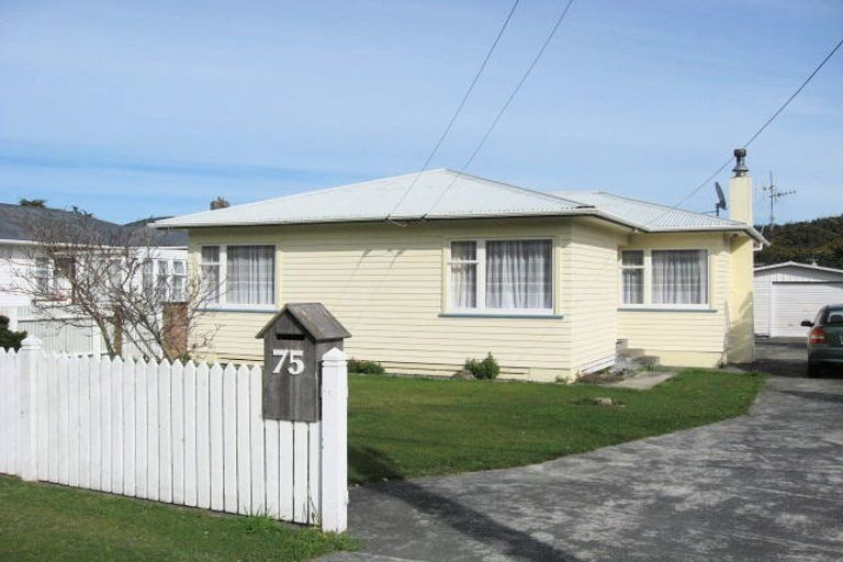 Photo of property in 75 Wise Street, Wainuiomata, Lower Hutt, 5014