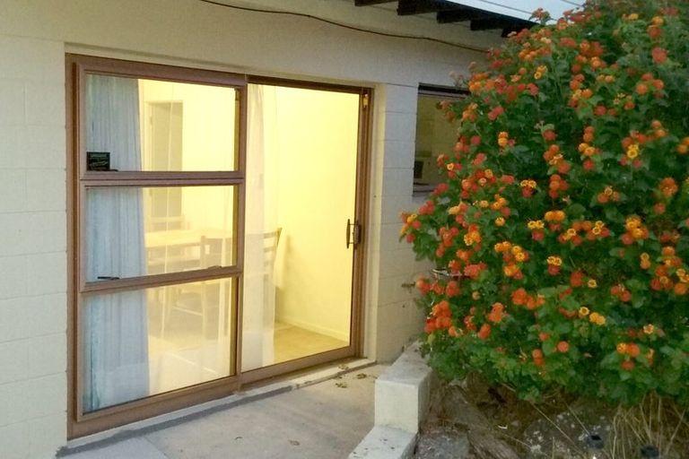 Photo of property in 1/7 Northwick Place, Hillcrest, Auckland, 0627