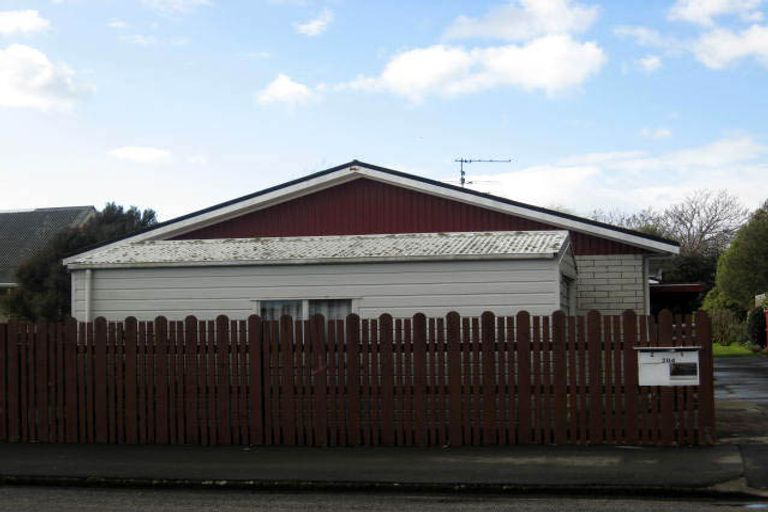 Photo of property in 1/204 Belvedere Road, Carterton, 5713