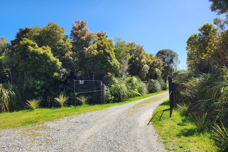 Photo of property in 51 Stuart & Chapman Drive, Karoro, Greymouth, 7805