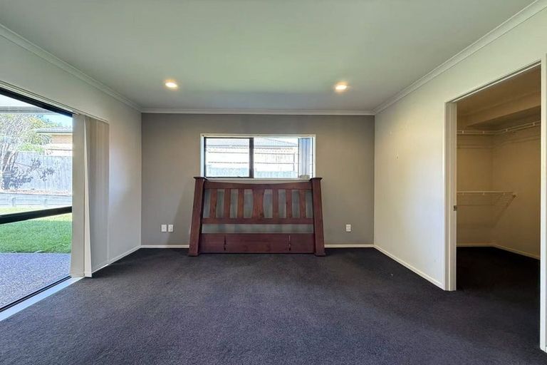 Photo of property in 5 Pittville Place, Henderson, Auckland, 0612