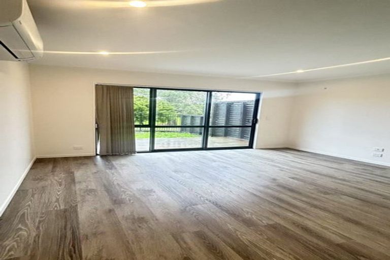 Photo of property in 15 Sealord Place, Manurewa, Auckland, 2102