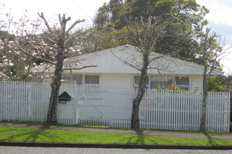 Photo of property in 72 Fulford Street, New Plymouth, 4310
