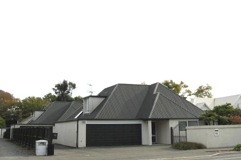 Photo of property in 95a Clyde Road, Ilam, Christchurch, 8041