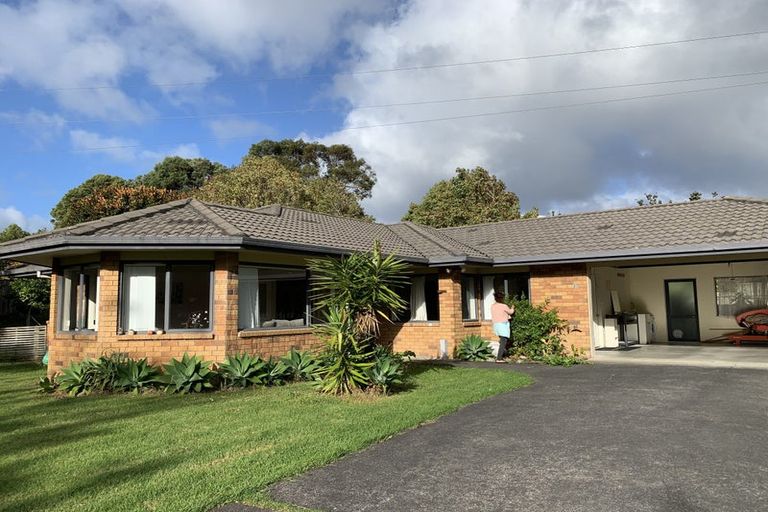 Photo of property in 27 Sample Road, Albany, Auckland, 0632