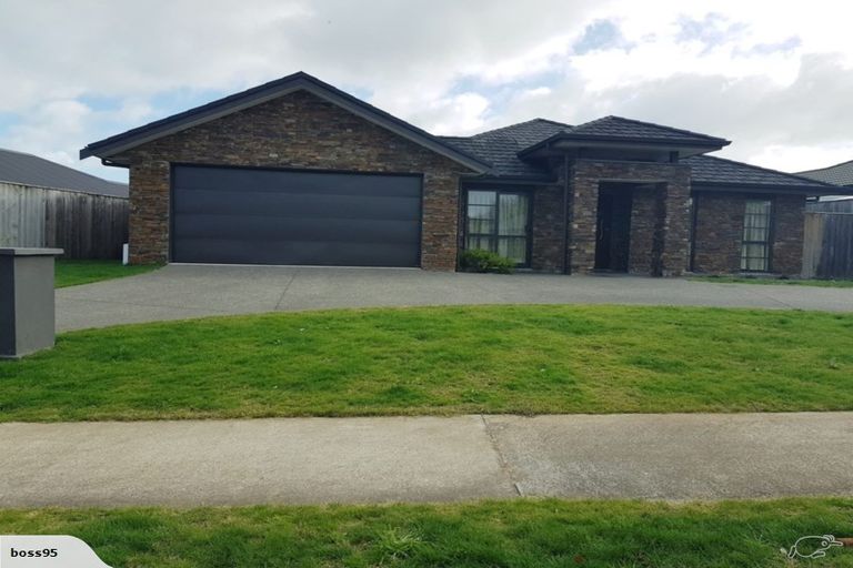 Photo of property in 33 Edith Collier Drive, Otamatea, Whanganui, 4500