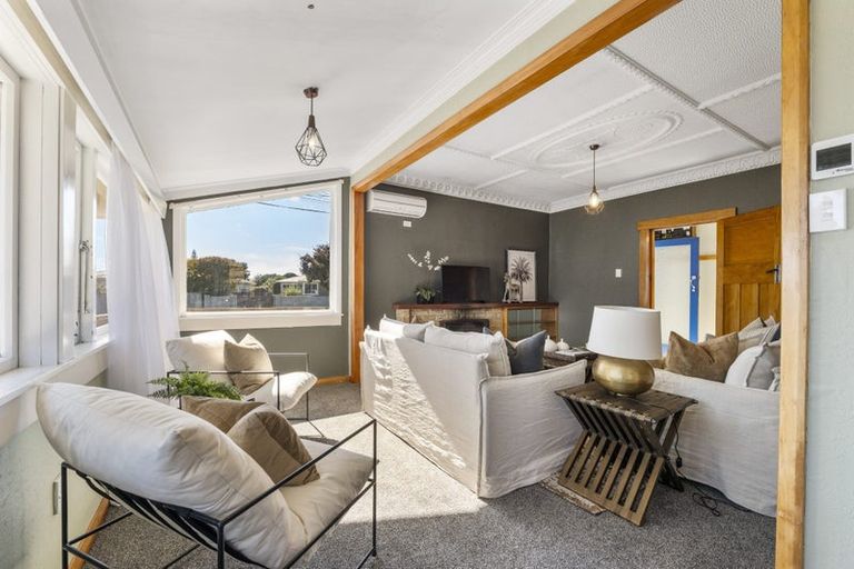 Photo of property in 164 Mangorei Road, Merrilands, New Plymouth, 4312