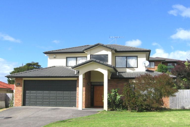 Photo of property in 111 Buscomb Avenue, Henderson, Auckland, 0610