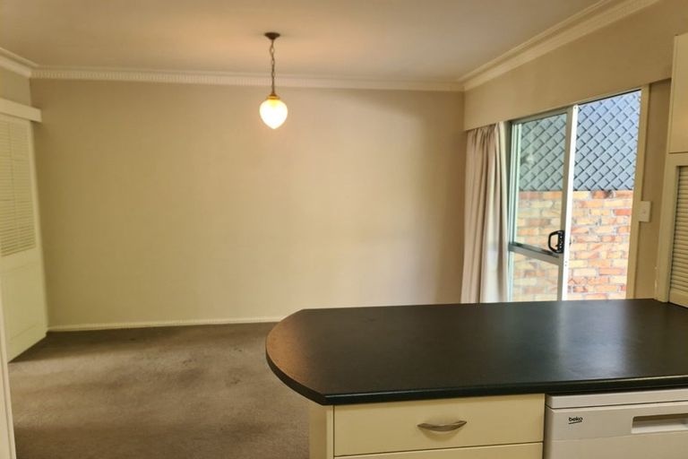 Photo of property in 2/266 Western Hills Drive, Avenues, Whangarei, 0110