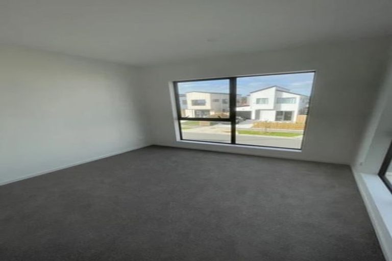 Photo of property in 72 Bellbird Street, Papakura, 2110