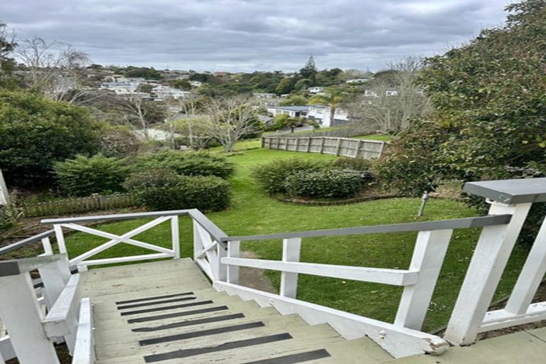 Photo of property in 101 Stanley Road, Glenfield, Auckland, 0629