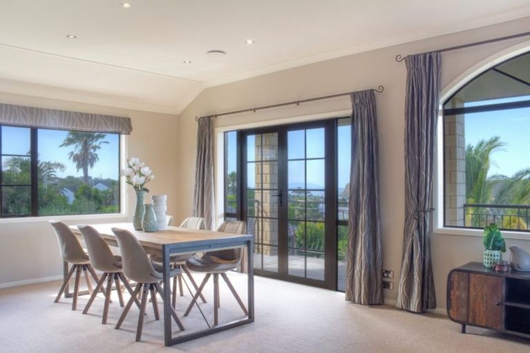 Photo of property in 10 Clansman Terrace, Gulf Harbour, Whangaparaoa, 0930