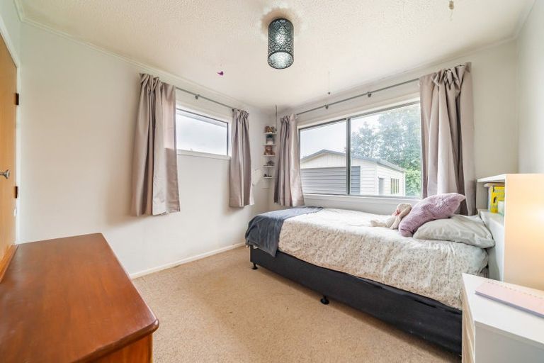Photo of property in 25 Molloys Road, Te Marua, Upper Hutt, 5018